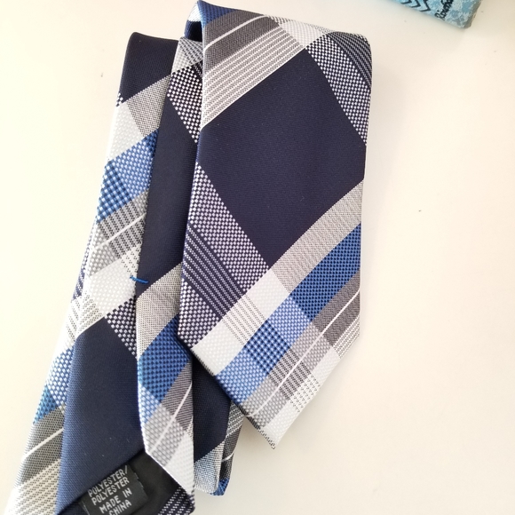 🤴 Kenneth Cole 🤴 - Picture 5 of 8